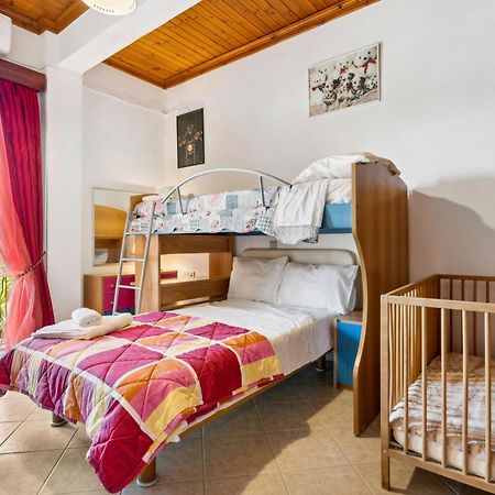 Verani Residence Parking Balcony Playground Sivros Ngoại thất bức ảnh