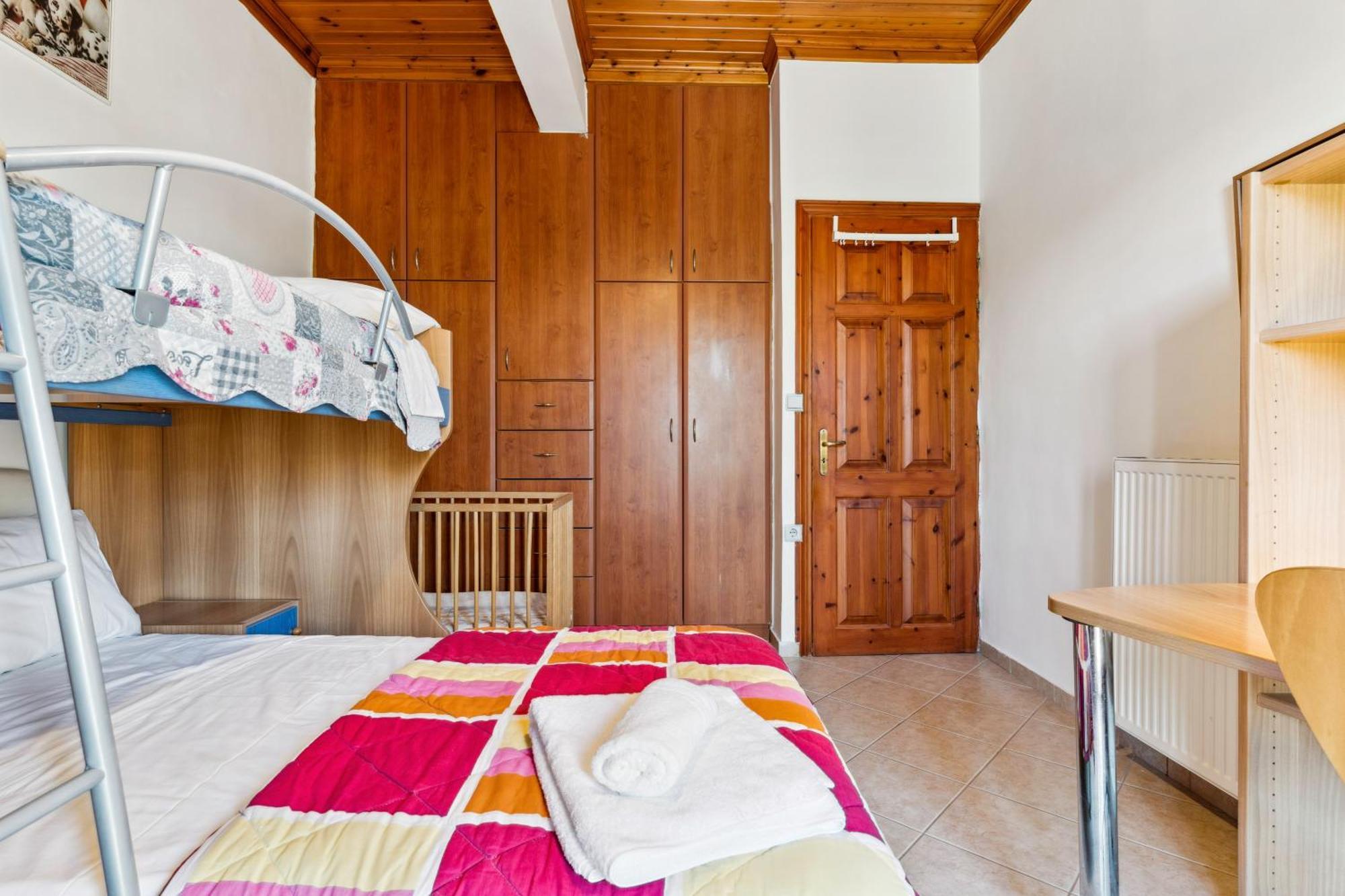 Verani Residence Parking Balcony Playground Sivros Ngoại thất bức ảnh