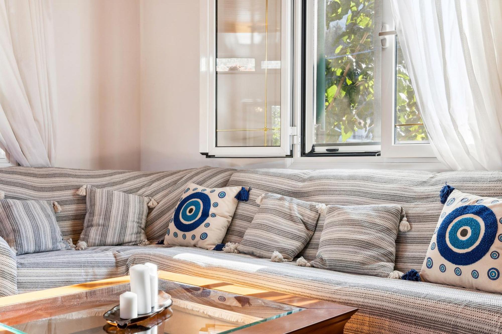 Verani Residence Parking Balcony Playground Sivros Ngoại thất bức ảnh