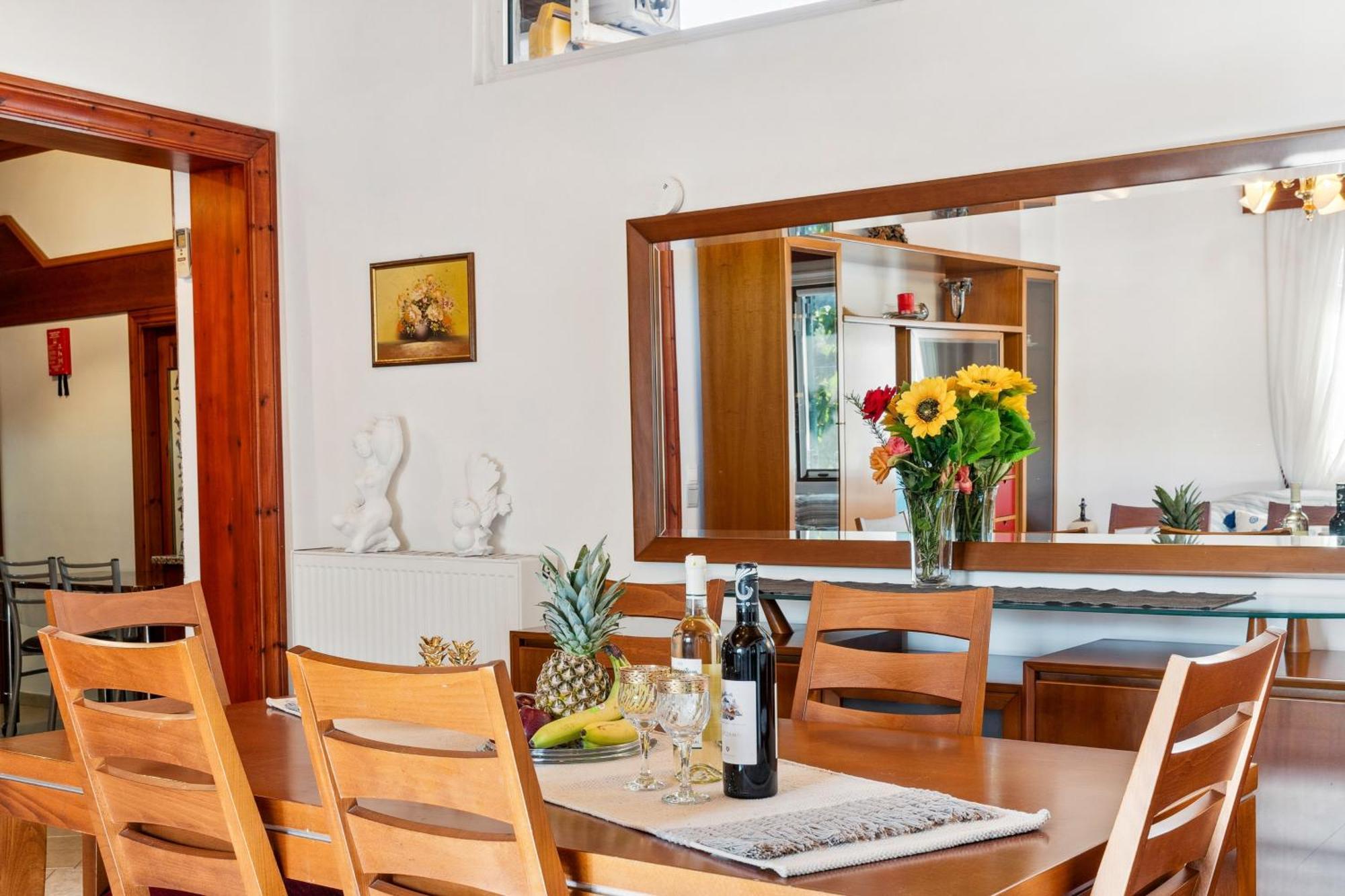 Verani Residence Parking Balcony Playground Sivros Ngoại thất bức ảnh